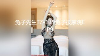 【极品抄底】超高质量机场地铁抄底高挑美女阴毛旺盛露出两根 三角内内夹在逼缝隙里 (11)