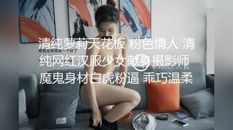 漂亮韵味少妇吃鸡 这大鸡吧吃的真香 看来是真爱吃 关键技术也好