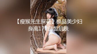 ⚫️⚫️推特NTR媚黑夫妻，宝宝米奇系列，极品超骚美少妇，震撼长视频，《5个男人排着队操淫妻小穴》