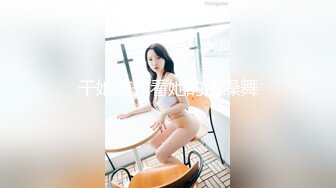 漂亮健身美眉 想不想要 人家是女教练你要尊重 妹子身材不错 扶墙撅着屁屁被后入 内射