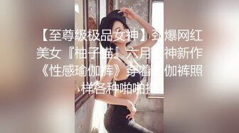 【新片速遞】  商场女厕刁钻视角偷拍 不敢坐半蹲着尿的 极品少妇 鲍鱼保养的非常好