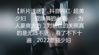 优雅气质尤物御姐女神✿开档牛仔裤特别戳中XP，翘起蜜桃小屁股后入小穴，风情万种的优雅女神 端庄的外表淫荡内心